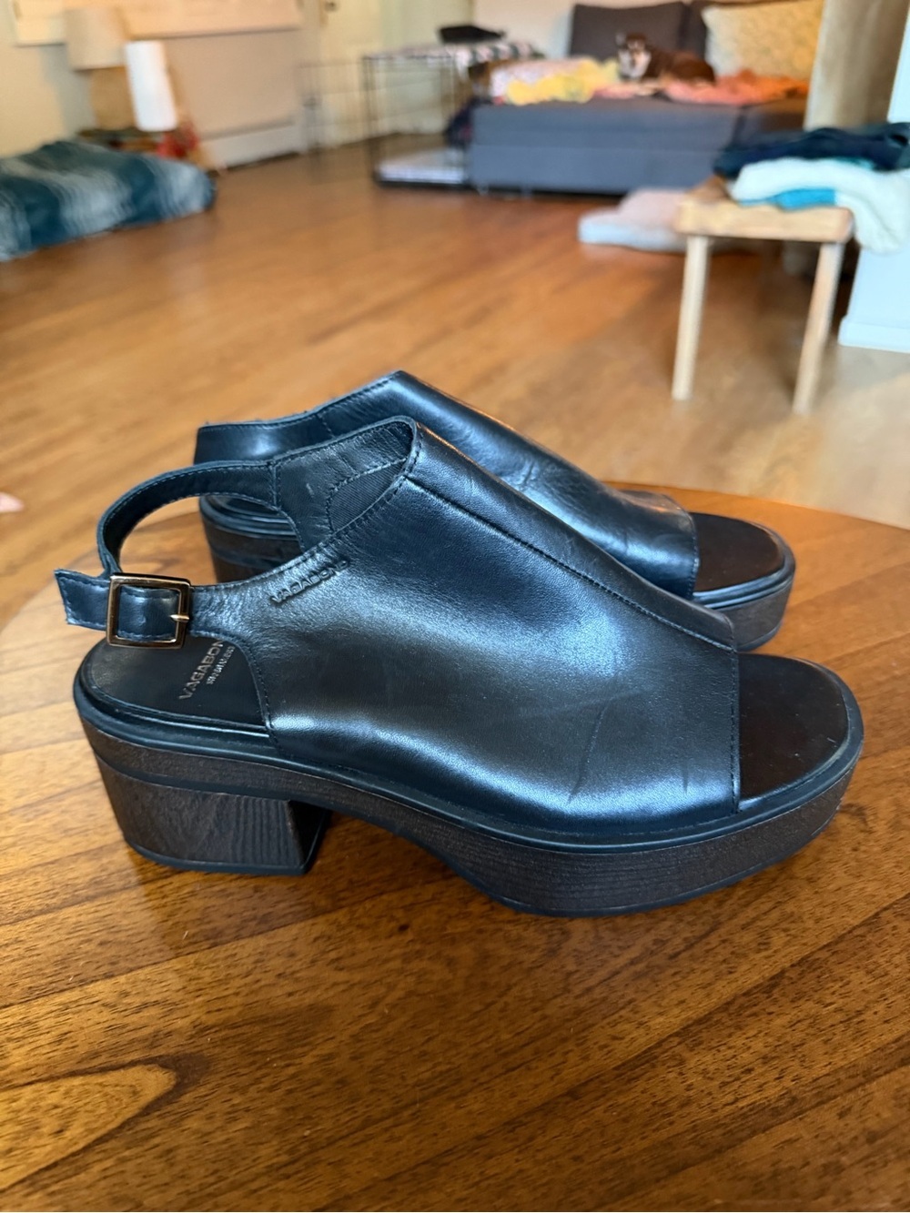 Vagabond Black Leather Platform Slingback Sandals